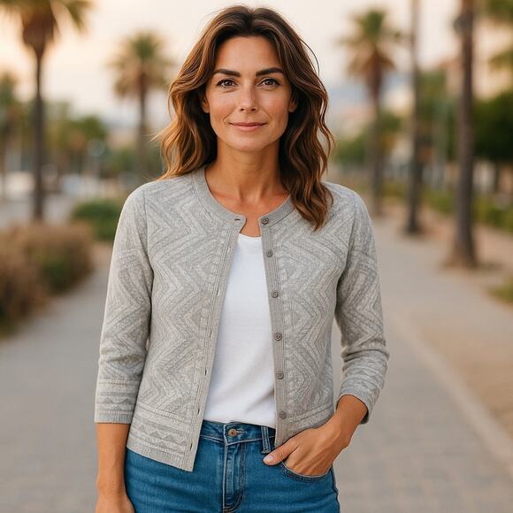 Bass Medallion Print Grey & White Cardigan Button Front Sweater Medium - Picture 12 of 12